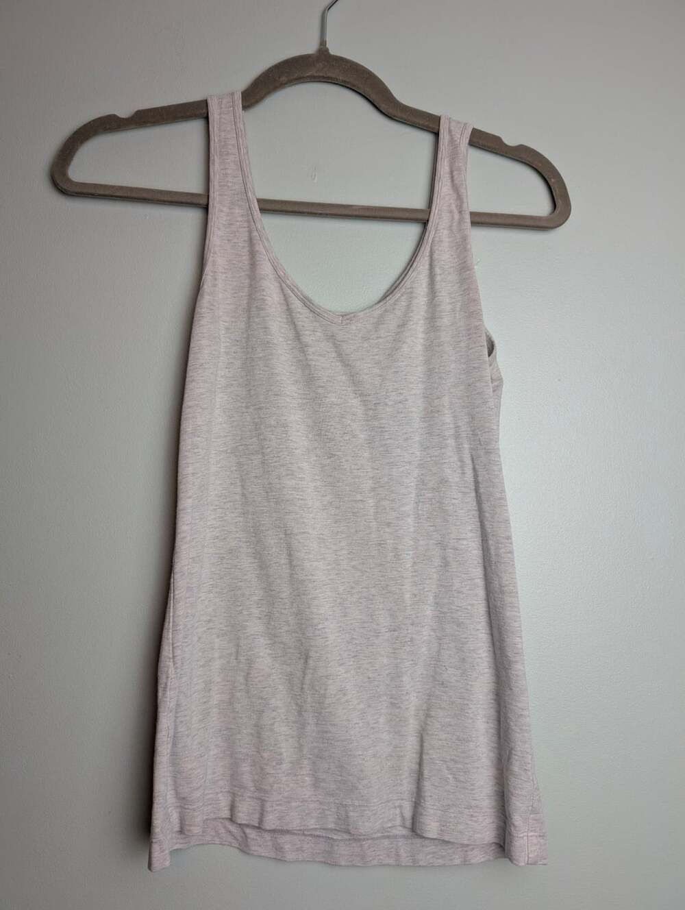 Capsulewardrobe Minimalist Amazon Tank Top Gray Heather Sleeveless Scoop Neck
